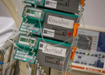 Pandemia provoca alta de até 1.000% em preços de insumos para UTIs