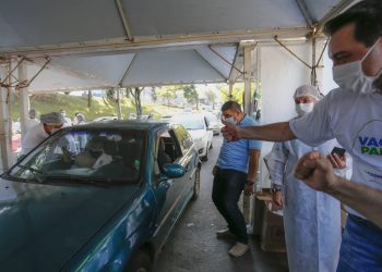 Municípios do Paraná aderem à vacinação de domingo a domingo