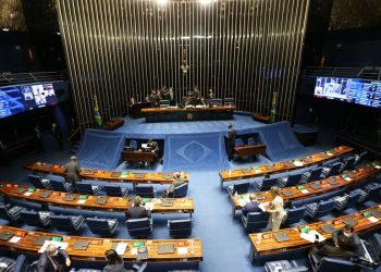 Proposta de Auxílio Emergencial em troca de ajustes fiscais é aprovada pelo senado