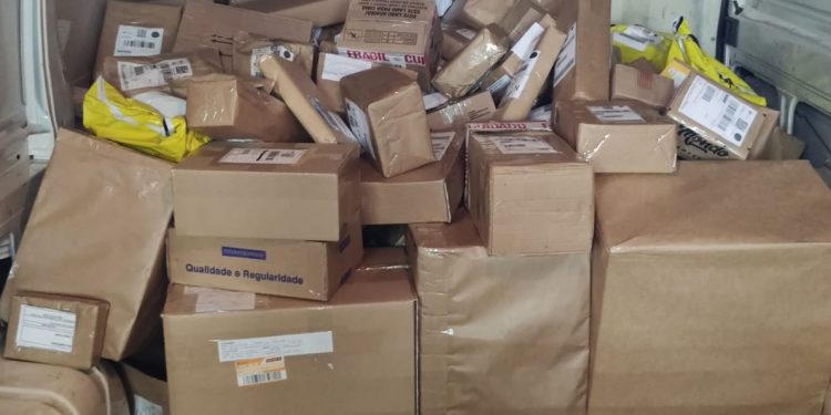 Receita Federal retém 368 volumes de remessas postais irregulares