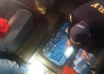 Oeste: PRF apreende 300 celulares em ônibus