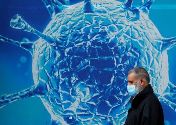 Anvisa autoriza uso emergencial de coquetel contra a covid-19