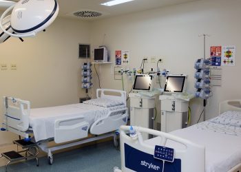 Número de casos de Covid-19 é o menor desde novembro no Paraná