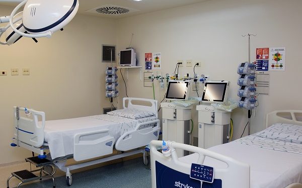 Número de casos de Covid-19 é o menor desde novembro no Paraná