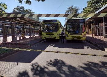 Trabalhadores do transporte coletivo paralisam serviço