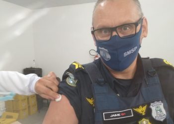 Guardas Municipais de Foz estão sendo vacinados contra a Covid-19