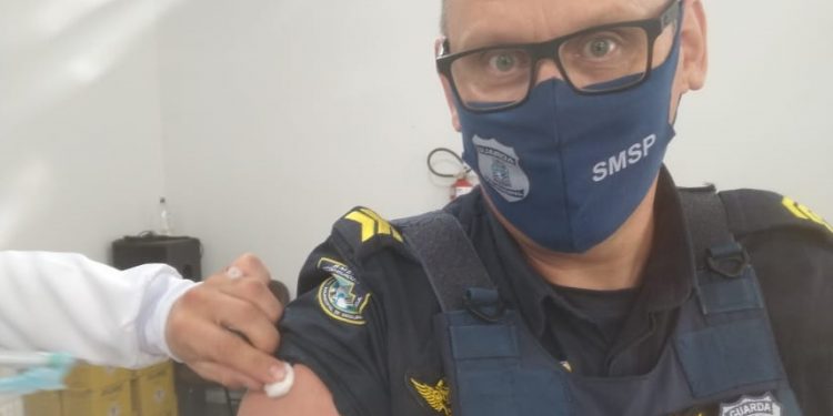 Guardas Municipais de Foz estão sendo vacinados contra a Covid-19