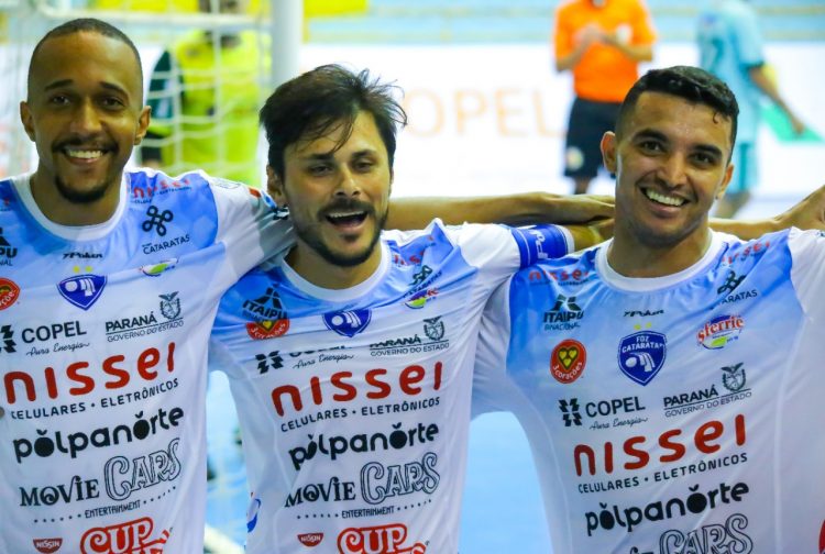 Foz Cataratas Poker Futsal enfrenta o Ampére nesta quarta