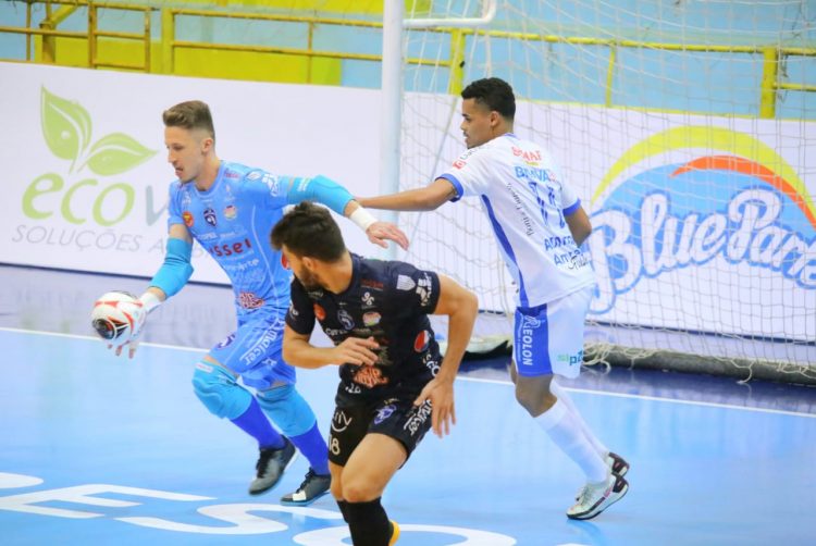 Foz Cataratas bate Ampere e mantem invencibilidade no paranaense