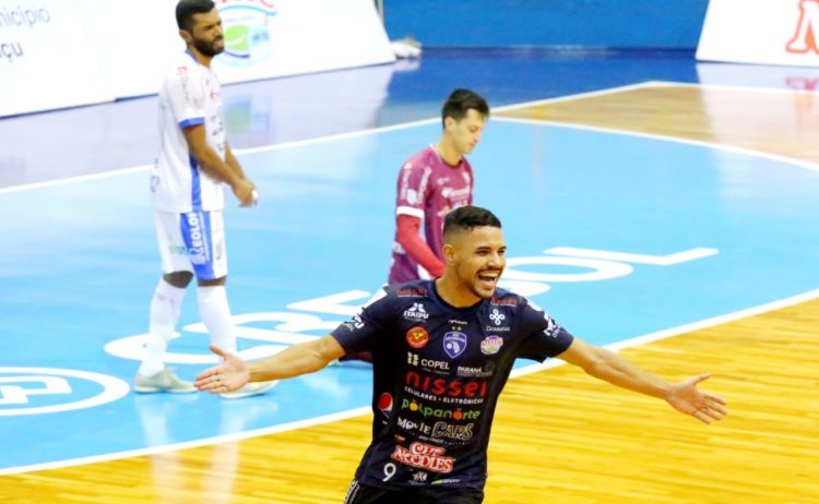 Foz Cataratas bate Ampere e mantem invencibilidade no paranaense