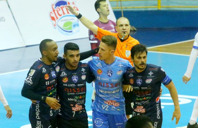 Foz Cataratas bate Ampere e mantem invencibilidade no paranaense