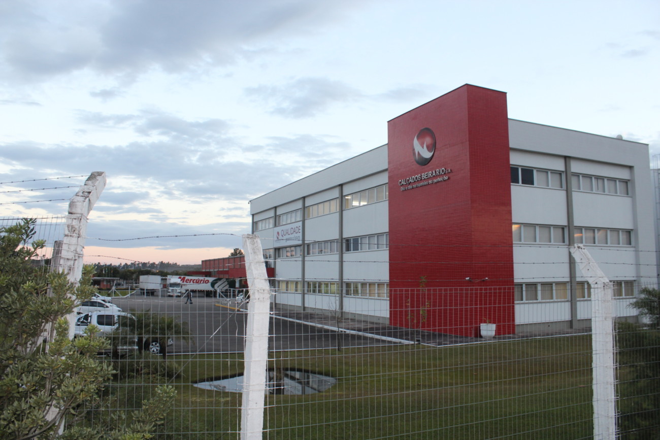 Fabrica beira hot sale rio calçados