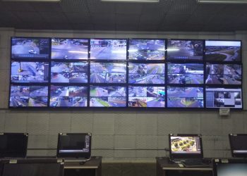 Guarda Municipal utiliza câmeras de segurança para fiscalizar medidas contra Covid-19