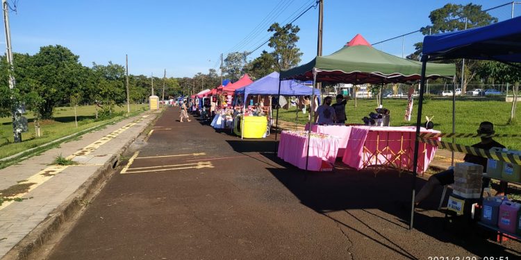 Feira da JK volta a ser realizada aos domingos em Foz do Iguaçu