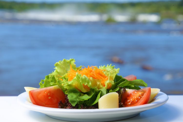 Restaurante Porto Canoas estreia novo cardápio nesta terça-feira, 6 de abril