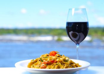 Restaurante Porto Canoas estreia novo cardápio nesta terça-feira, 6 de abril