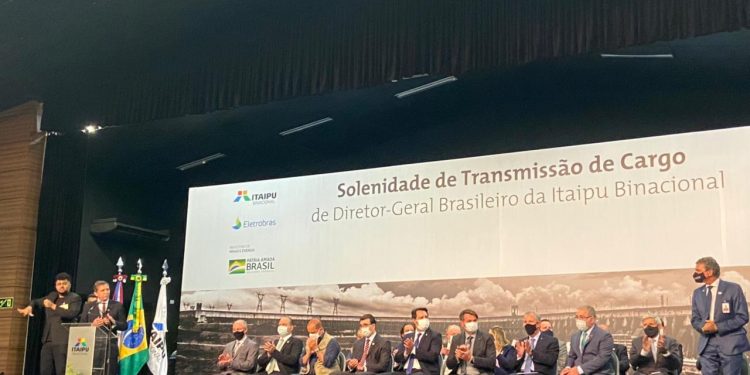 Assista a cerimônia de posse do novo diretor-geral da Itaipu