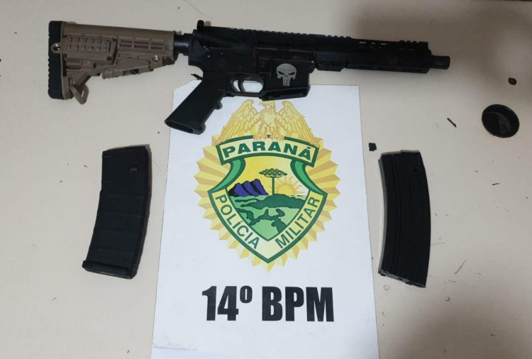 Polícia Militar apreende arma de guerra em Foz do Iguaçu