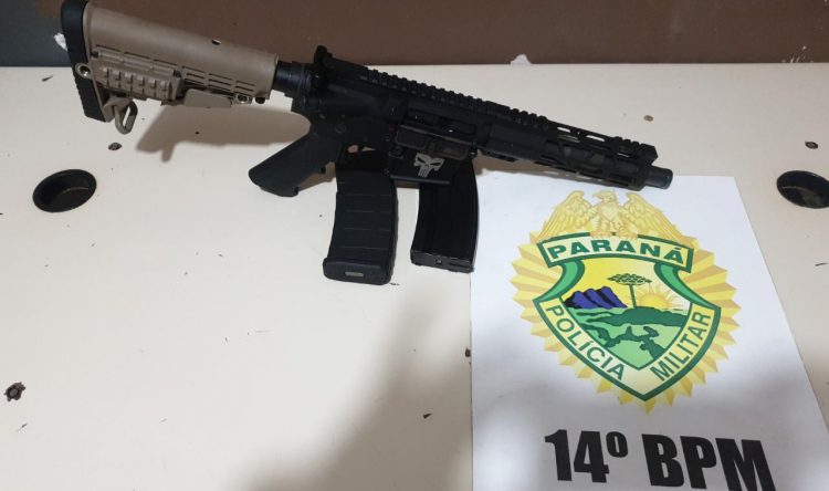 Polícia Militar apreende arma de guerra em Foz do Iguaçu