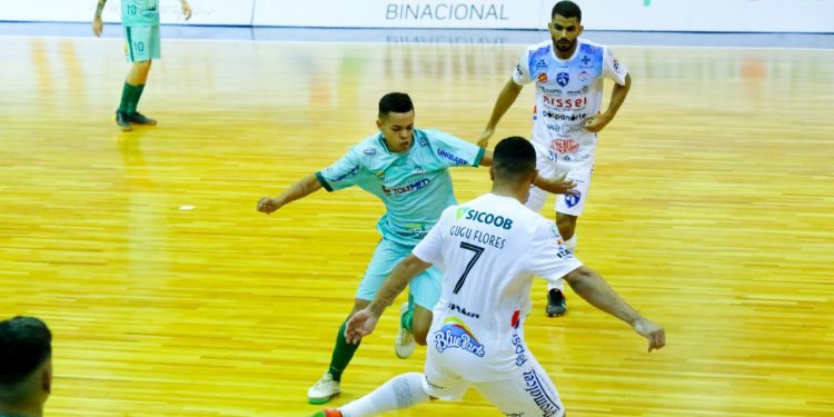Foz Cataratas Poker Futsal estreia na Liga Nacional 2021 nesta sexta