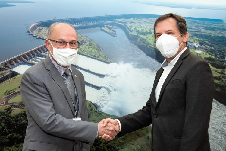 Prefeito e presidente da Câmara de Foz fazem a primeira visita ao novo diretor-geral brasileiro da Itaipu