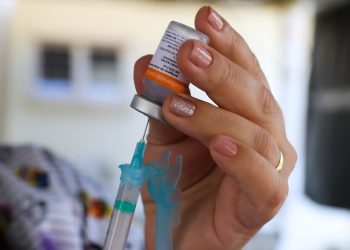 Secretaria de Saúde faz busca ativa para 2ª dose da vacina contra a covid-19