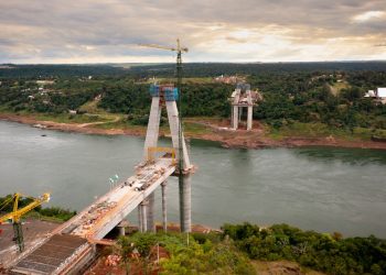 Ponte da Integração atinge 52% de execução, com investimentos de 38% dos recursos previstos por Itaipu