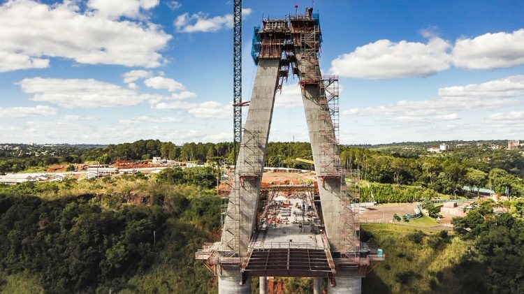 Ponte da Integração atinge 52% de execução, com investimentos de 38% dos recursos previstos por Itaipu