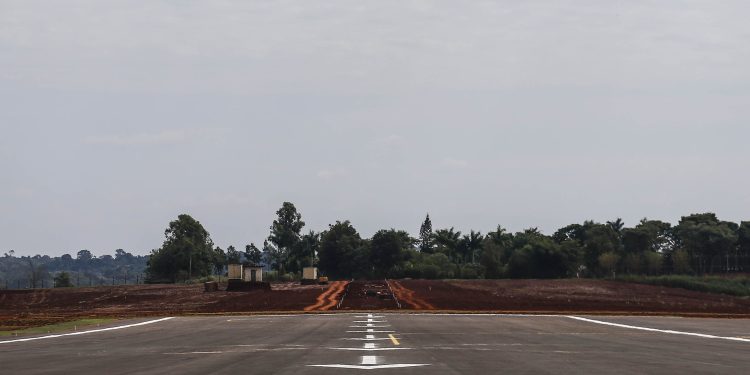 Aeroporto de Foz do Iguaçu ganha a maior pista de pousos e decolagens do Sul