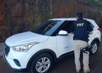 PRF recupera veículo e prende foragido em Foz