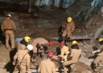 Corpo de Bombeiros confirma duas mortes em obra que desabou no centro de Foz