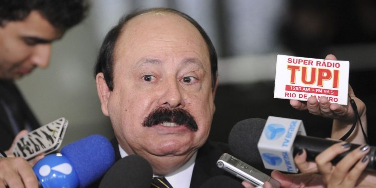 Levy Fidelix morre aos 69 anos em São Paulo