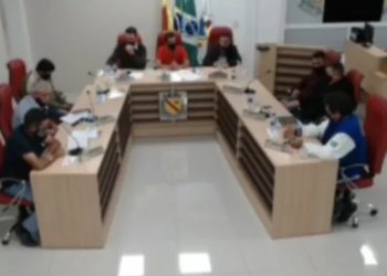 Paraná: vereador declara guerra contra presidente por não receber celular pago pela câmara