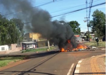 Moradores da Favela do Brás protestam após prisão de suspeitos de tráfico