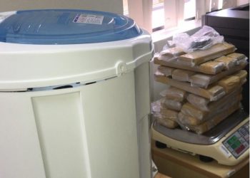 PF apreende 16kg de maconha no aeroporto de Foz escondida dentro de uma centrífuga