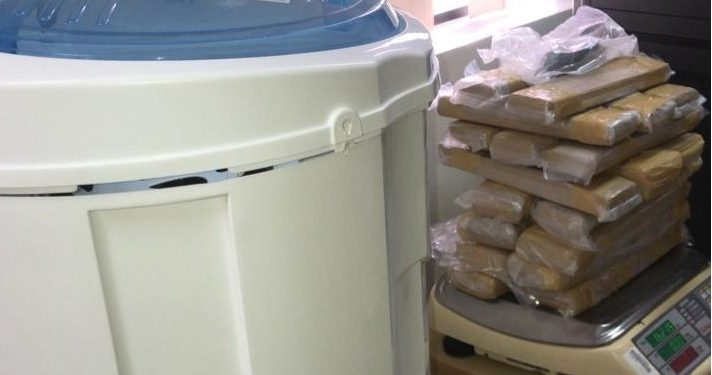 PF apreende 16kg de maconha no aeroporto de Foz escondida dentro de uma centrífuga