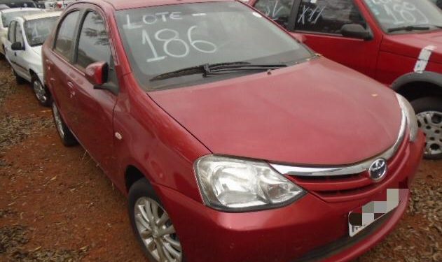 Receita Federa realiza leilão eletrônico de mercadorias e veículos em Foz do Iguaçu