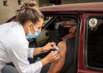 São Miguel do Iguaçu conclui calendário da 1° dose da aplicação em idosos