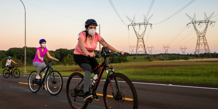Itaipu by Bike abre novas vagas para quem quer explorar a usina sobre duas rodas