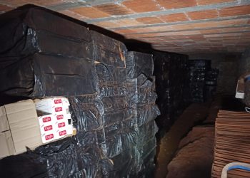 PRF apreende mais de 1 milhão de maços de cigarros em propriedade rural de Matelândia