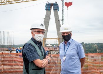 Obras estruturantes é a contribuição da Itaipu para o desenvolvimento do País, diz general Ferreira