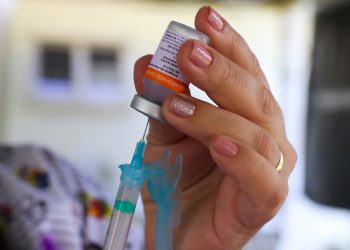 Covid: vacinação em Foz está aberta para todos acima de 18 anos com comorbidades