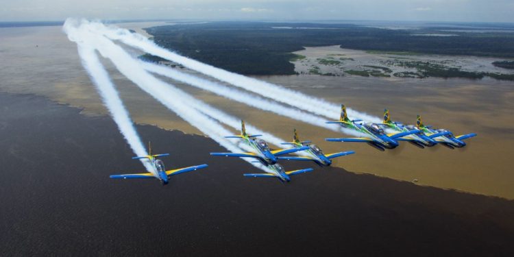 Aniversário da Itaipu terá Esquadrilha da Fumaça para celebrar os 47 anos da binacional.