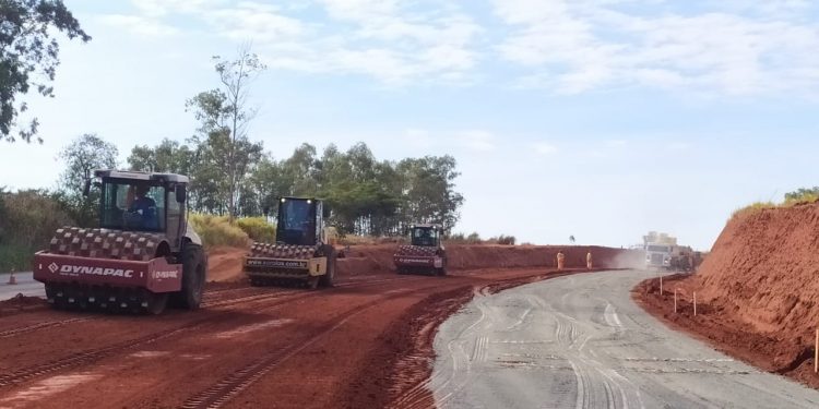 Financiadas pela Itaipu, obras da Estrada Boiadeira já ultrapassam 30% da execução