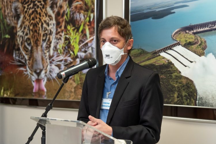 Convênio entre Itaipu, Fundação de Saúde e Unioeste irá contratar 100 bolsistas em Foz