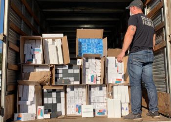 Receita Federal apreende carga de eletrônicos avaliada em 1,5 milhão de reais