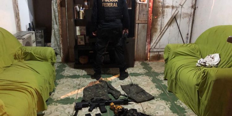 Polícia Federal desarticula operação criminosa envolvendo falsos policiais