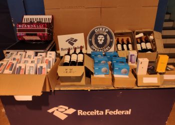 Fim do baile: Receita Federal apreende sanfona e bebidas em remessas postais