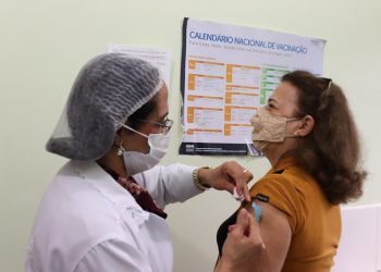 Foz receberá 9.360 doses Pfizer e vai ampliar a vacinação contra a Covid nos grupos prioritários