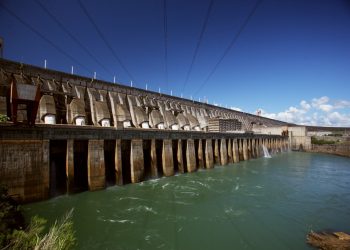 Itaipu inicia operação para garantir navegabilidade da safra paraguaia